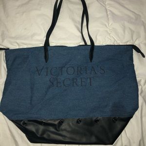 ✨NAVY VS TOTE/BEACH BAG✨